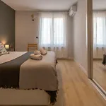 Gran Via Deluxe شقة *