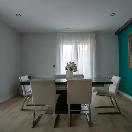 Gran Via Deluxe Apartment *